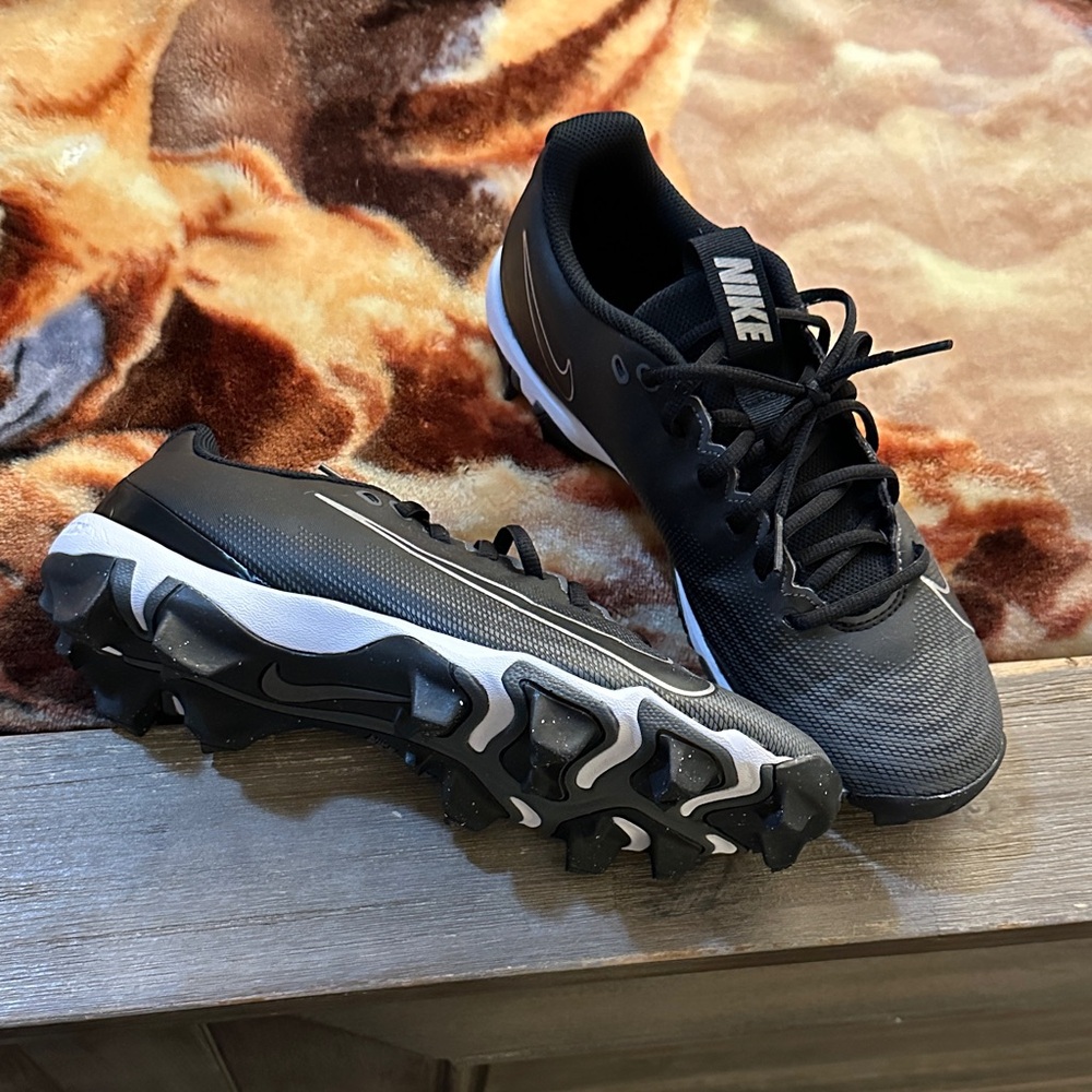 Nike Black and White Sports Cleats
